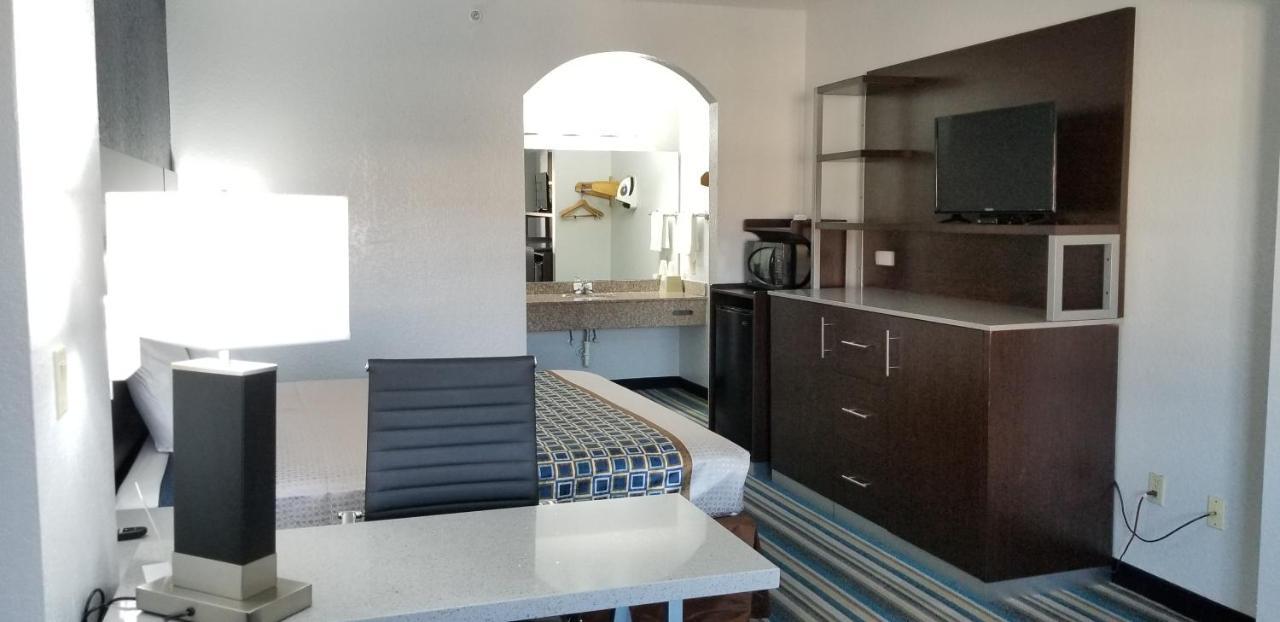 Homebridge Inn And Suites Beaumont Zewnętrze zdjęcie